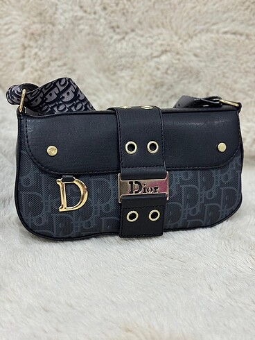 Dior Yazı Detaylı Şık Omuz Çantası