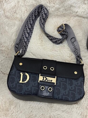 Beden siyah Renk Dior Yazı Detaylı Şık Omuz Çantası