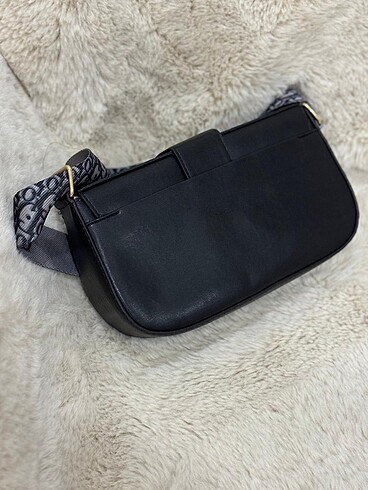 Beden Dior Yazı Detaylı Şık Omuz Çantası