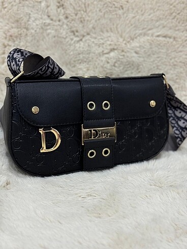 Dior Şık Siyah Omuz Çantası