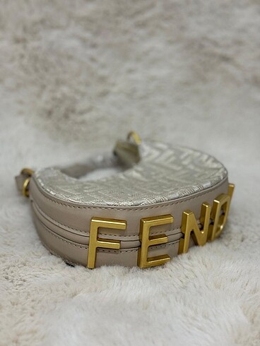 Beden camel Renk FENDİ OMUZ ÇANTASI