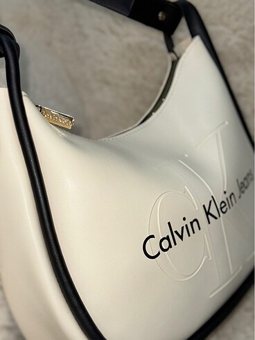 Beden ten rengi Renk Calvin Klein çanta