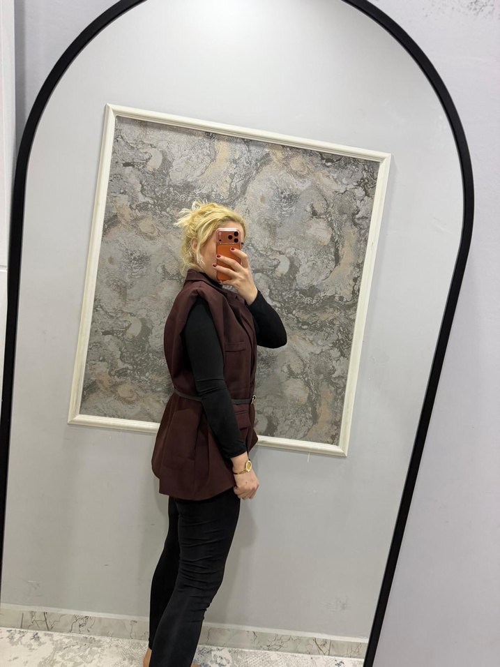 Kemerli Kırmızı Kolsuz Mini Blazer - Görsel 2