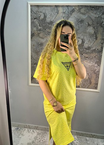 Sarı Mini Payetli Kadın Eşofman Takımı
