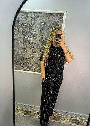 Diğer Siyah Payetli Çizgili Kumaş Tulum