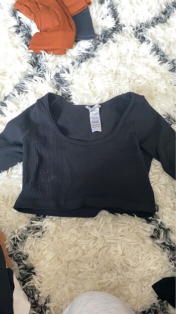 Siyah uzun kollu crop