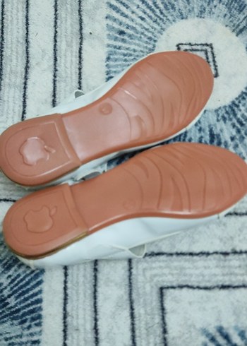 Beyaz Nakışlı Kız Çocuk Babet - Görsel 3