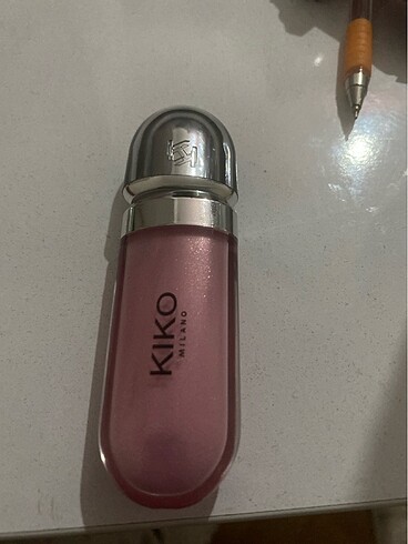 05 Kiko gloss