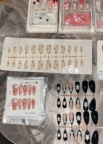 Renkli Çeşitli Tırnak Süslemeleri Seti - Görsel 4