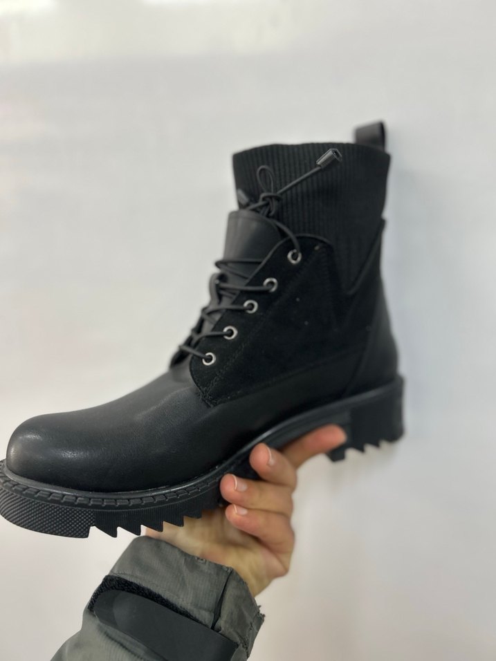 Siyah Kadın Blok Topuklu Kemerli Bot - Görsel 2