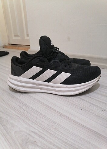 Orjinal Adidas ayakkabı 