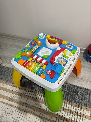 Fisher Price Eğitici Köpekçiğin Aktivite Masası
