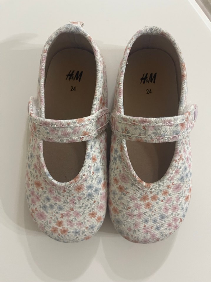 H&M Kız Bebek Çiçekli Cırtlı Babet - Görsel 2
