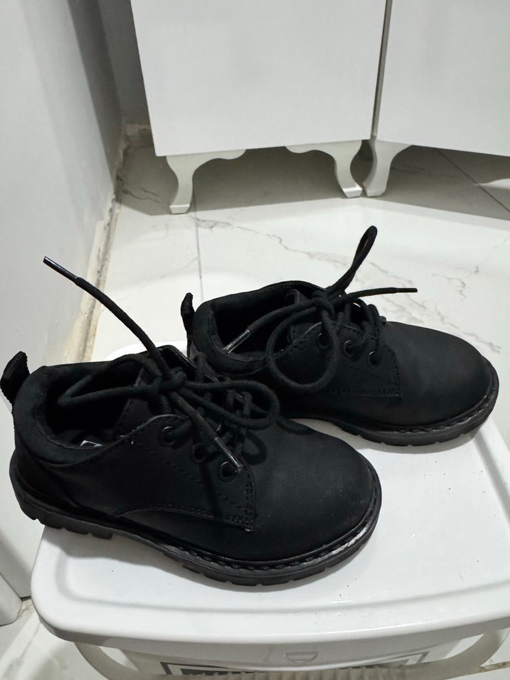 Siyah Erkek Çocuk Özel Ayakkabı - Görsel 2