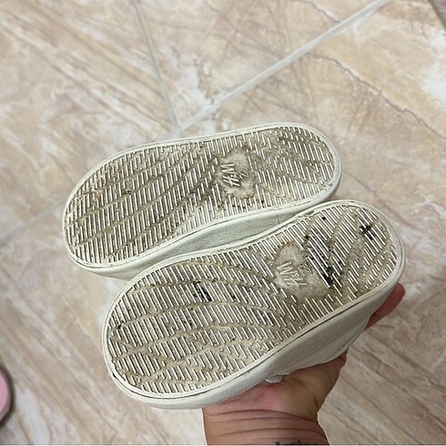 22 Beden H&M bebek ayakkabı