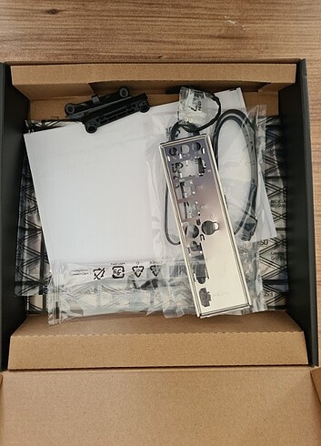 MSI İşlemci Anakart Ram Ssd Set