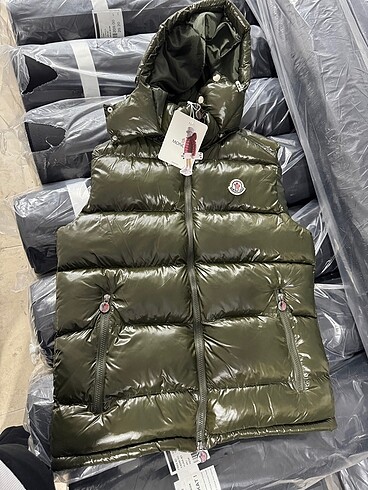 Moncler maya yelek NFC ÖZELLİKLİ SON KALİTE