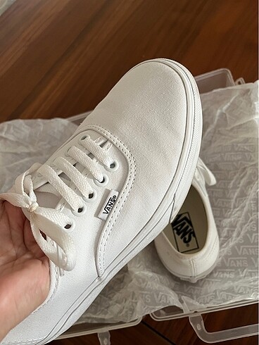 39 Beden beyaz Renk Vans Ayakkabı