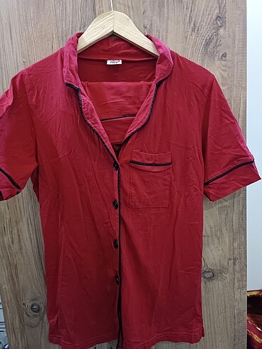 Diğer 1 defa kullanıldı pijama takımı