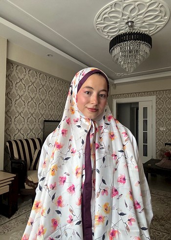  Beden Kadın Bohem Tarzı Beyaz Desenli Şal