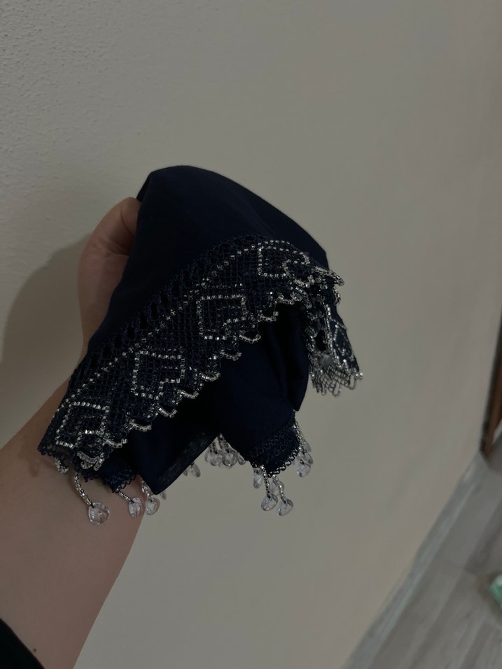 Boncuk İşlemeli lacivert yazma - Görsel 5