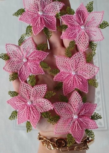 Adet fiyatı 90  Bohem Kırmızı Çiçek İşlemeli El Yapımı motif - Görsel 8