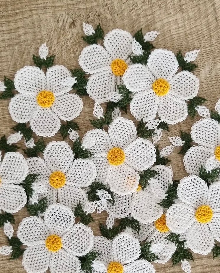 Adet fiyatı 90  Bohem Kırmızı Çiçek İşlemeli El Yapımı motif - Görsel 4