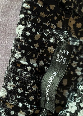 Siyah Çiçek Desenli fırfır detaylı etek - Görsel 2