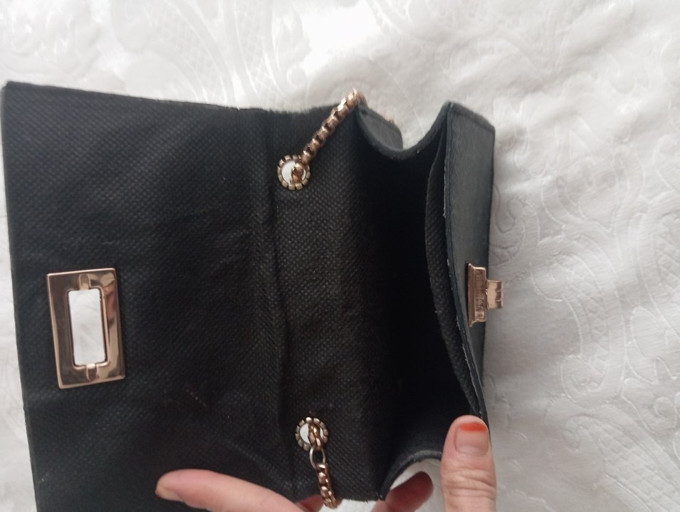 Zincir Detaylı Siyah Kadın Çanta - Görsel 5