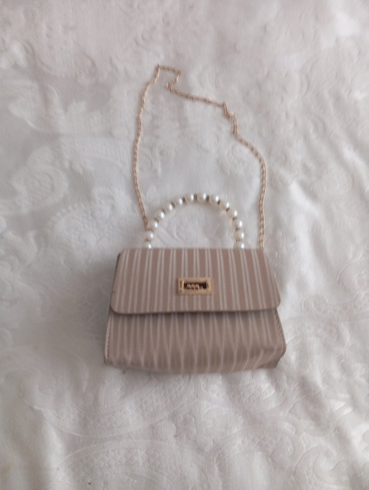 Zincir Detaylı Yılan Desenli Bej Kadın Çanta - Görsel 2