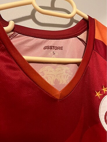 s/m Beden kırmızı Renk Galatasaray forma