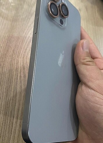iPhone 15 pro Max 256 GB TR cihazi Garanti Kutu fatura Mevcuttur