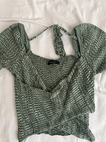 Trendyol & Milla Çapraz dekolteli crop