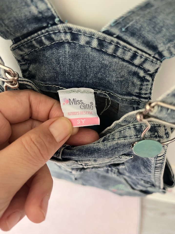 Nakışlı Denim Kız Elbise - Görsel 3