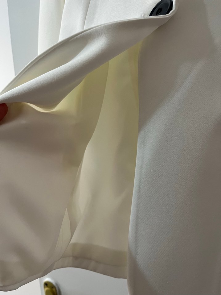 Düğmeli Beyaz Kadın Blazer Ceket - Görsel 4