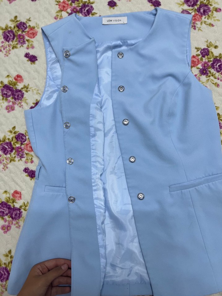 Mavi Düğmeli V Kesim Kolsuz Blazer Yelek - Görsel 3