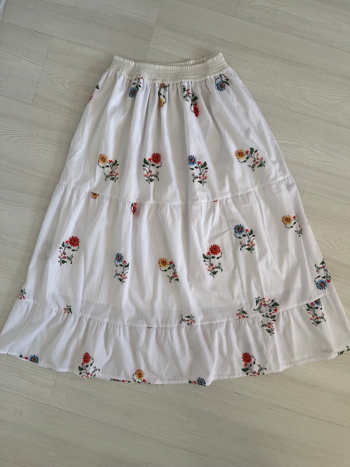 Nakışlı Beyaz Uzun Pamuklu Etek - Görsel 2