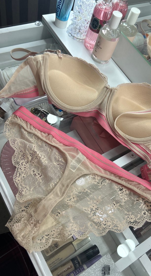 Dantel Detaylı Pudra Rengi Sütyen Takımı - Görsel 3