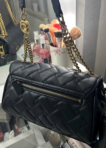 Siyah Deri Guess Kadın Çanta - Görsel 3