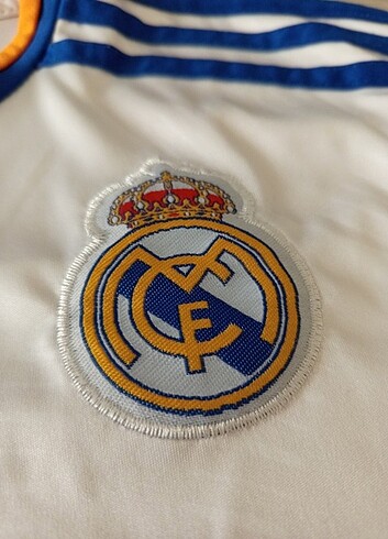 s/m Beden 21-22 Real Madrid iç saha benzema forması