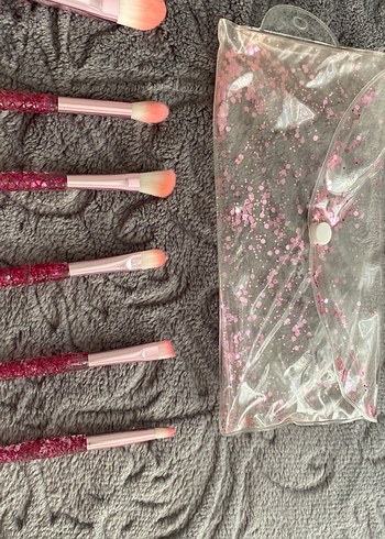 Pembe Balık Kuyruğu Makyaj Fırça Seti - Görsel 2