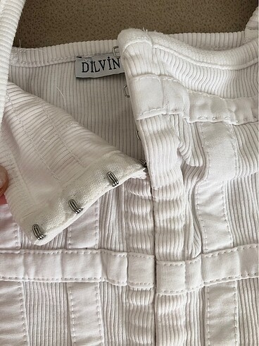 36 Beden beyaz Renk DİLVİN CROP