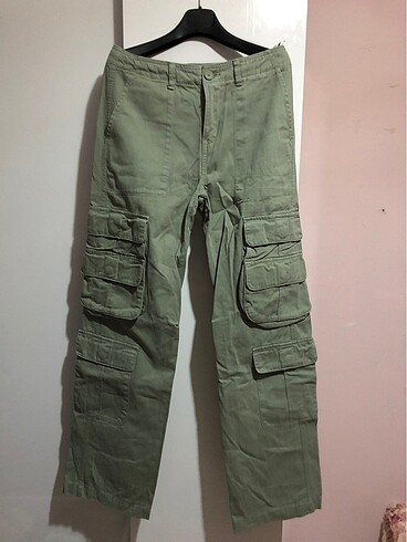 PULL AND BEAR PANTOLON
