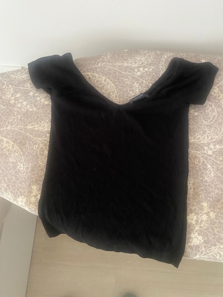 Siyah V Yaka Kolsuz Hamile Üstü - Görsel 4