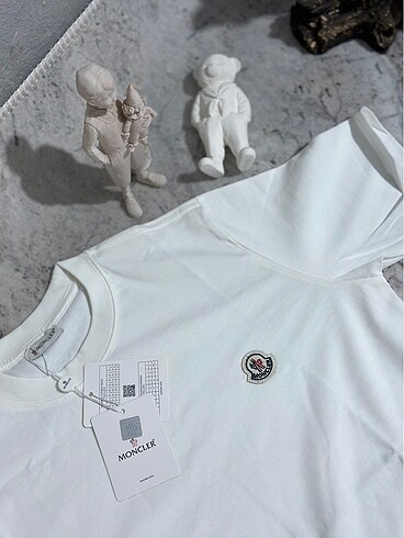 Beyaz Moncler t-shirt