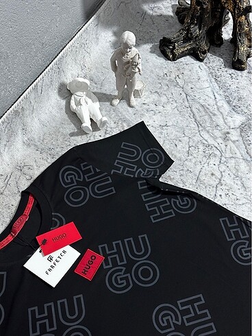 Hugo T-shirt