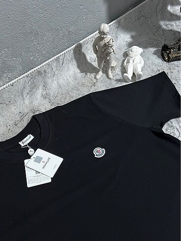 s/m Beden MONCLER t-shirt