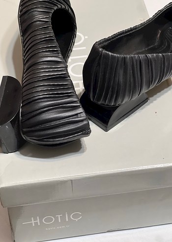 Kadın Siyah Pliseli Stiletto Topuklu Ayakkabı - Görsel 6