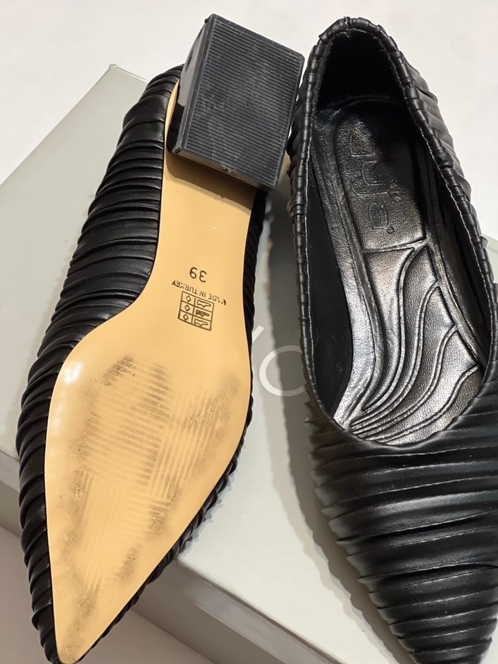 Kadın Siyah Pliseli Stiletto Topuklu Ayakkabı - Görsel 3