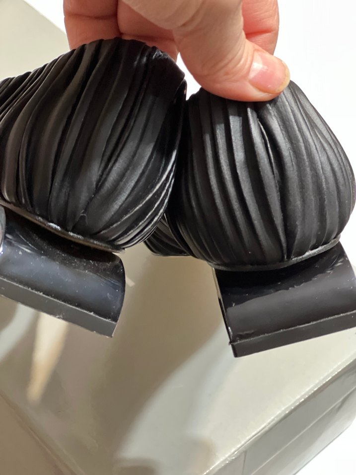 Kadın Siyah Pliseli Stiletto Topuklu Ayakkabı - Görsel 4